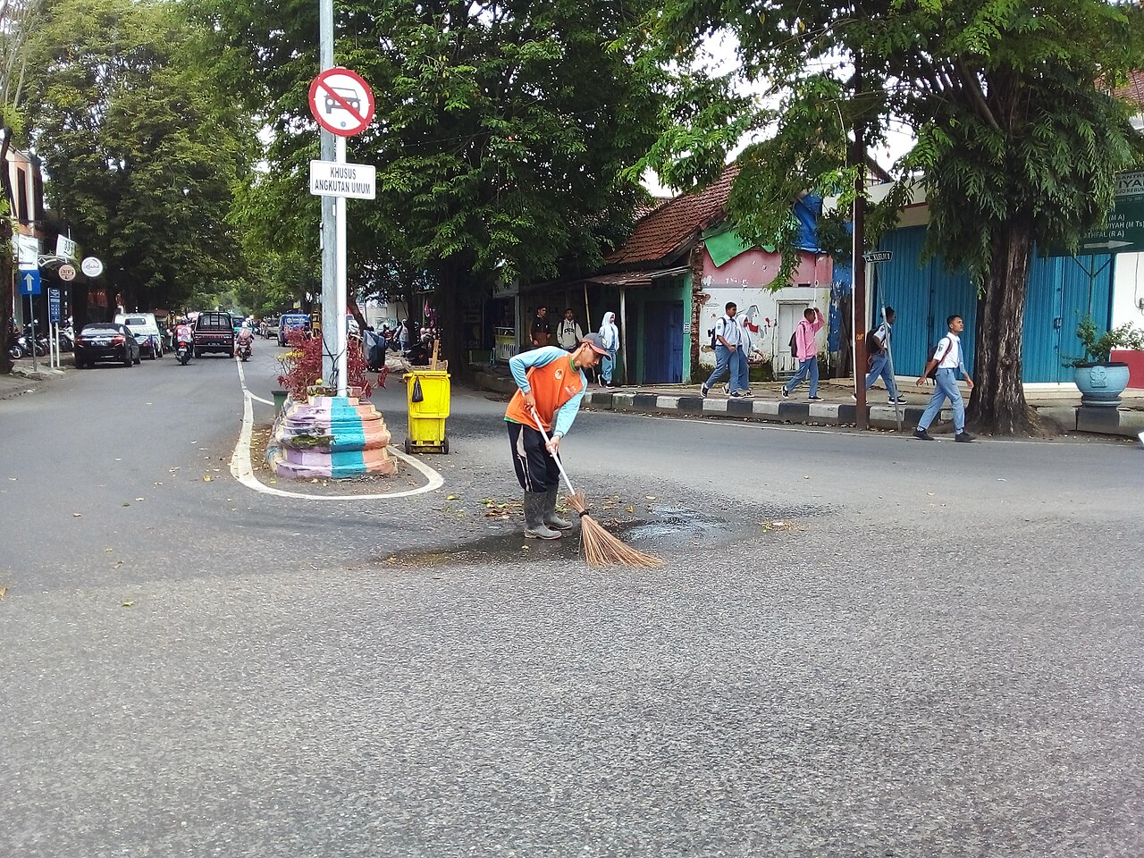 Pengelolaan sampah kasirutabarat